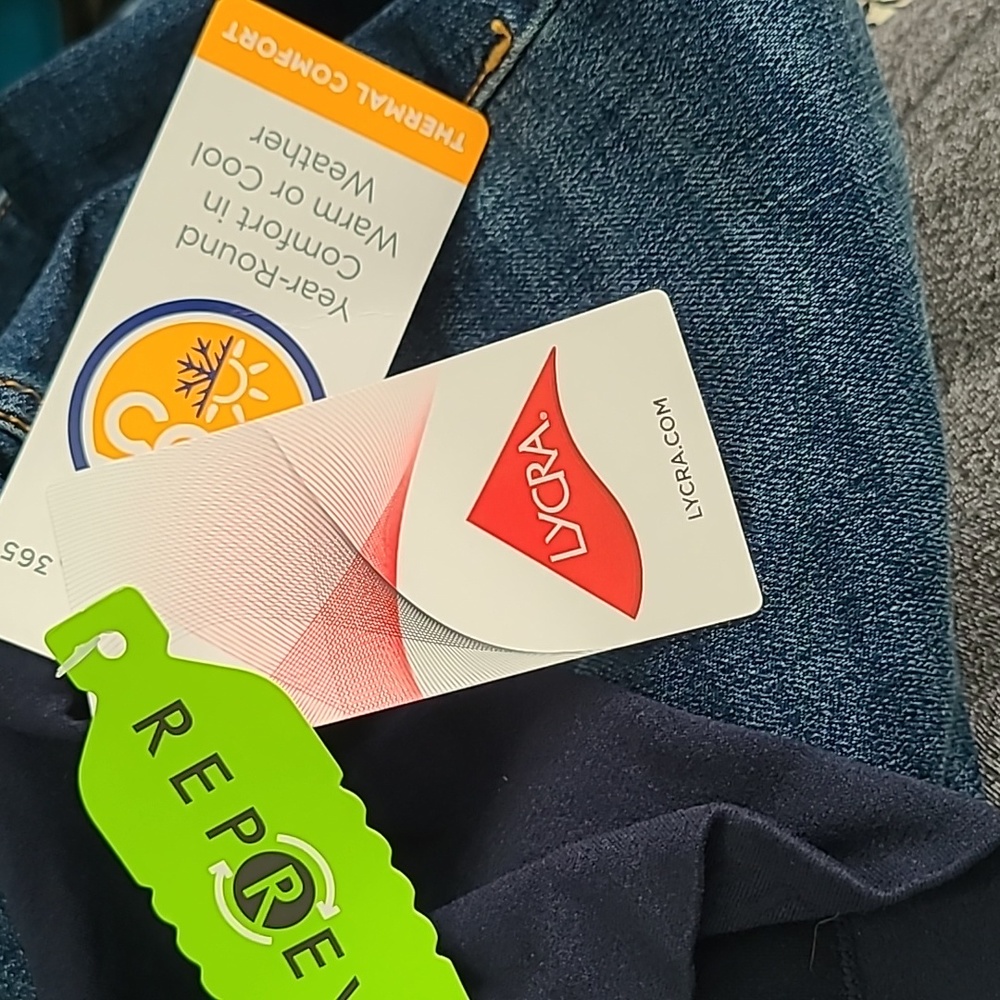 Branch + twig Maternity Jeans small size (can fit size2-4 as it's very stretchy) - Picture 5 of 5